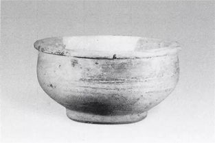 质朴古拙 古中山国的日用陶器和陶制生产工具 二